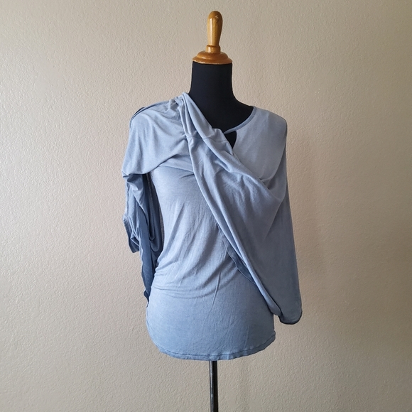 XCVI Wearables Overlay Knit Top Size S Blue New - Picture 3 of 9